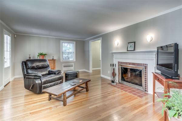 126 Cliff Road Milton, MA 02186 - Photo 6 of 30 Gallery Image 6