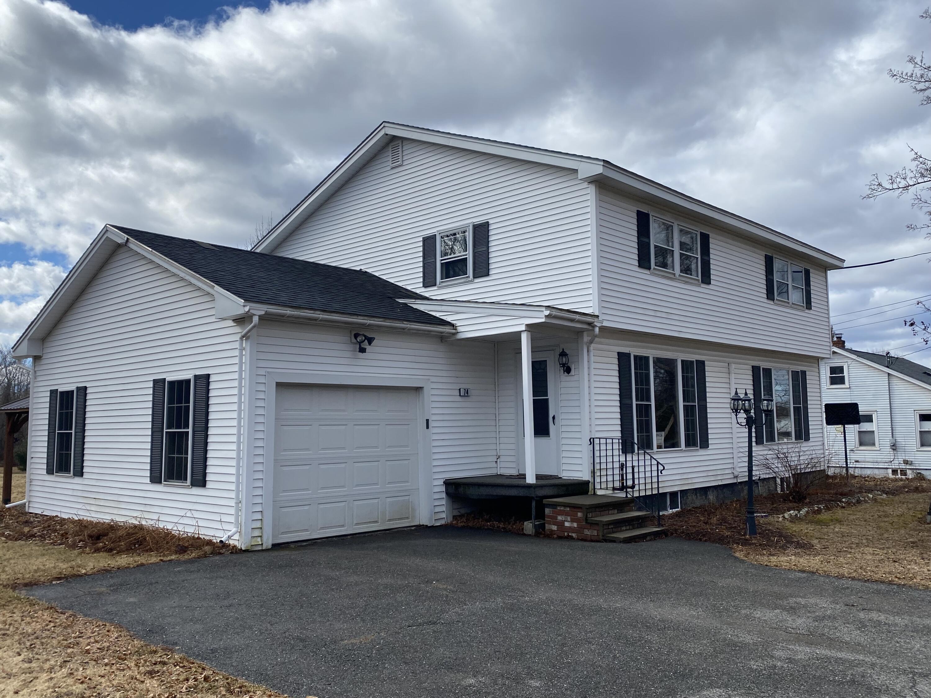 74 Exeter Road Corinth, ME 04427 - Photo 5 of 48 IMG_9485