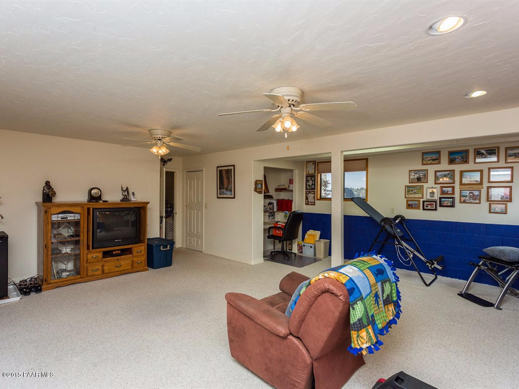 4230 Marlow Road Prescott, AZ 86305 - Photo 16 of 25 Family Room