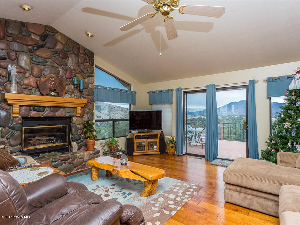 4230 Marlow Road Prescott, AZ 86305 - Photo 3 of 25 Great Room