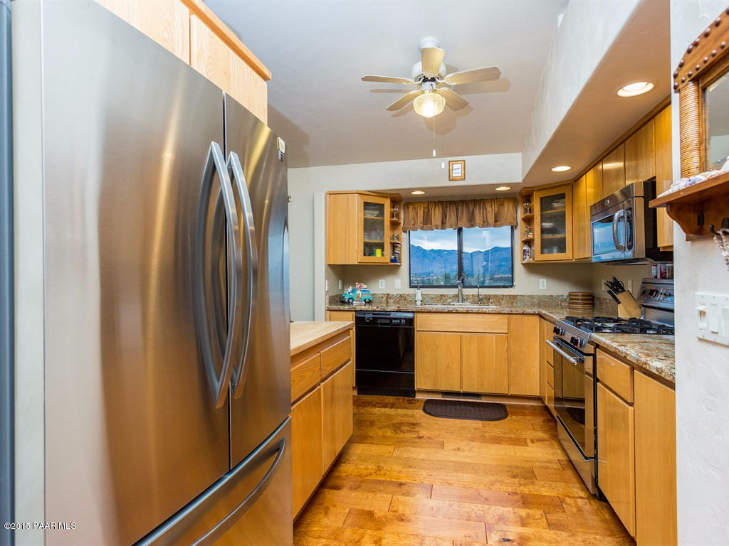 4230 Marlow Road Prescott, AZ 86305 - Photo 6 of 25 Kitchen