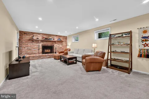 $1,370,000 | 1240 Pine Hill Road, McLean, VA 22101