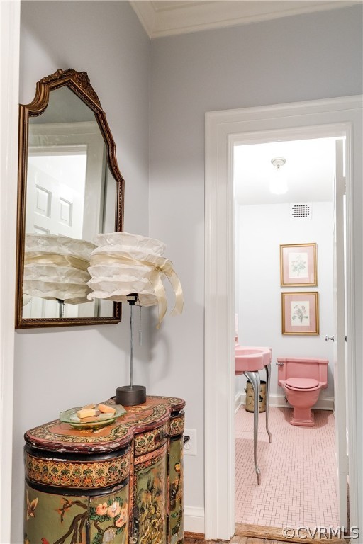 4104 Dover Road Richmond, VA 23221 - Photo 26 of 50 Powder Room Entryway