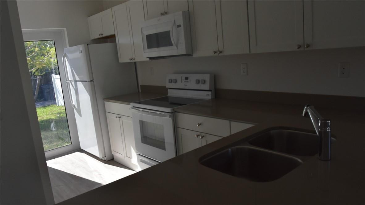 2246 Raleigh Street Hollywood, FL 33020 - Photo 9 of 40 Kitchen