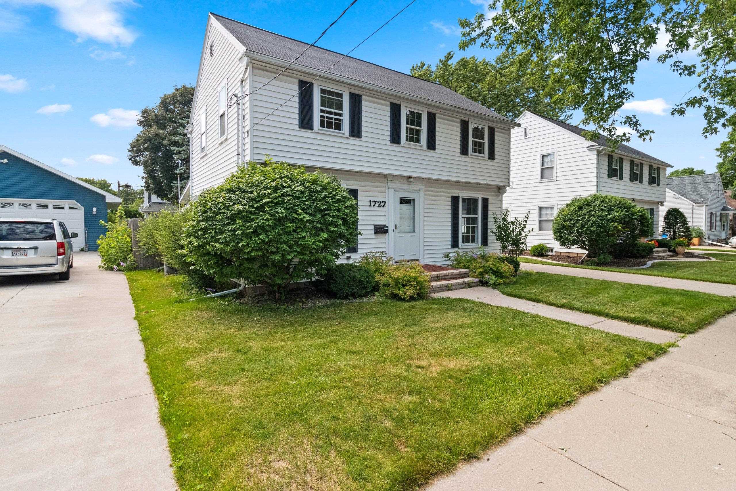 1727 North Clark Street Appleton, WI 54911 - Photo 3 of 42