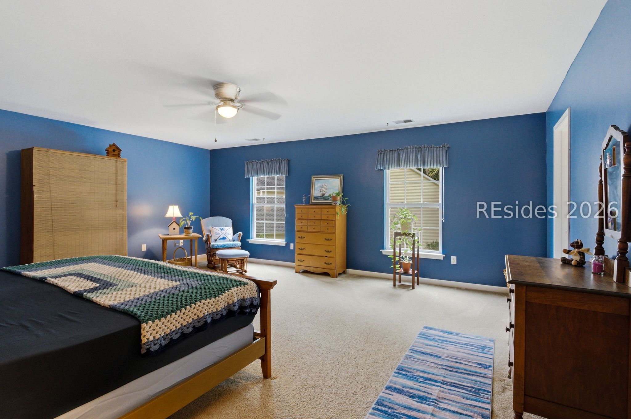 6 Hemlock Court Bluffton, SC 29910 - Photo 29 of 45 Oversized primary bedroom.