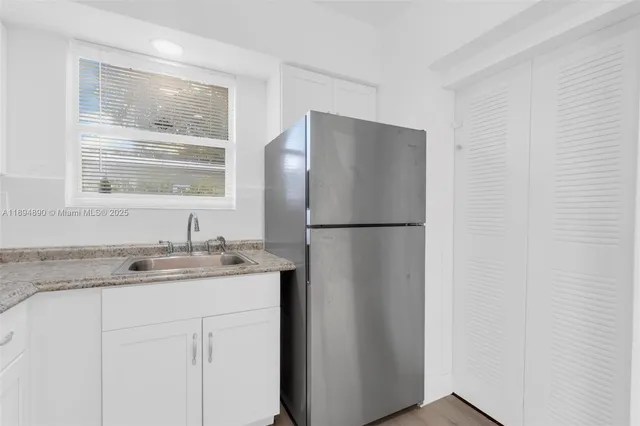 $3,200 | 3051 Northwest 77th Street, Miami, FL 33147