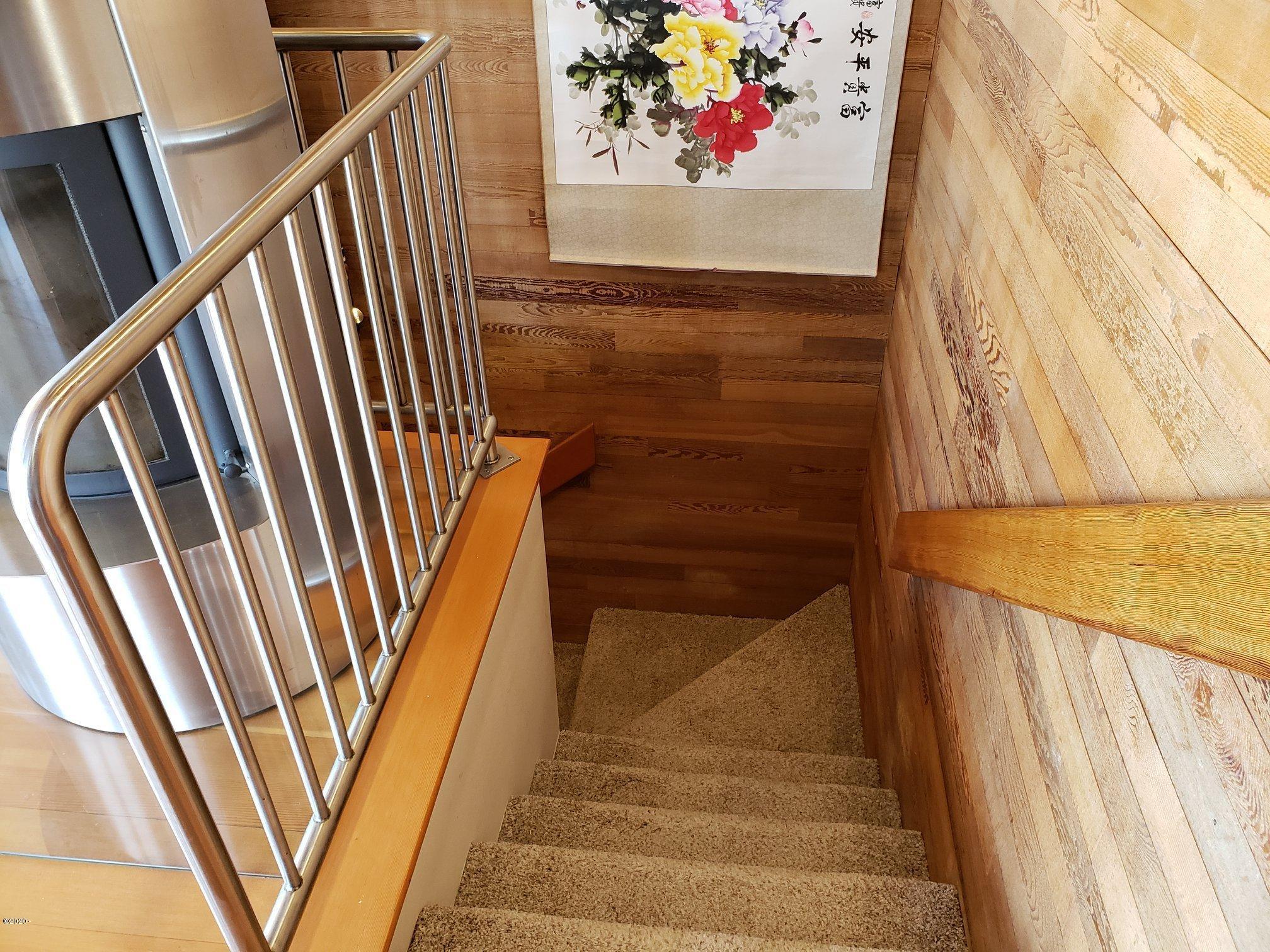 2306 Northwest Oceania Drive Waldport, OR 97394 - Photo 20 of 37 NEW CARPETING