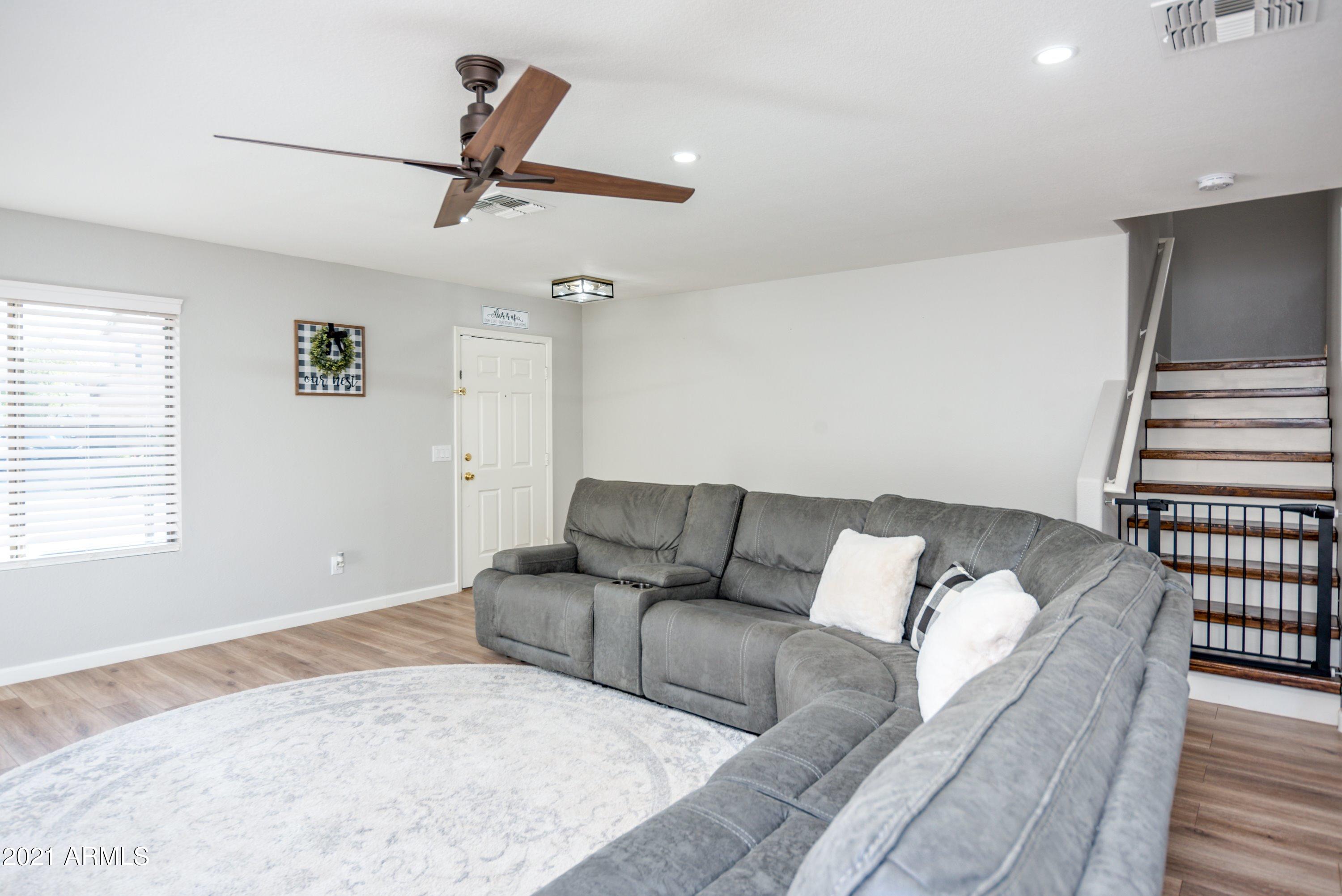3748 East Sheffield Road Gilbert, AZ 85296 - Photo 4 of 33 06 - Living Room
