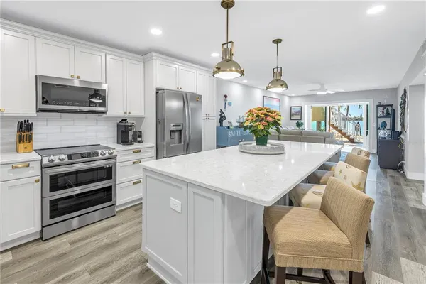 $3,800 | 800 Madonna Boulevard, Unit A, St. Petersburg, FL 33715