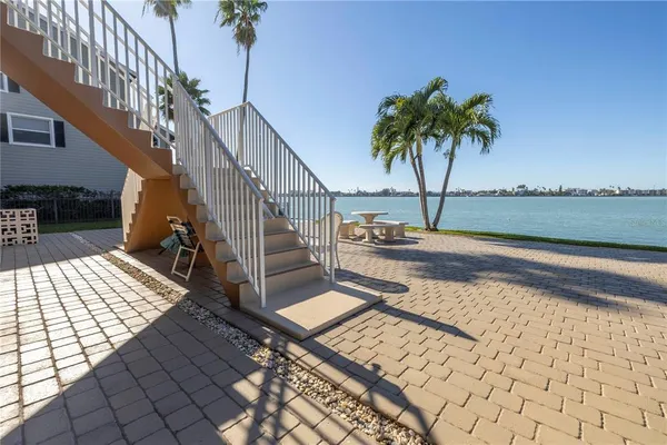 $3,800 | 800 Madonna Boulevard, Unit A, St. Petersburg, FL 33715