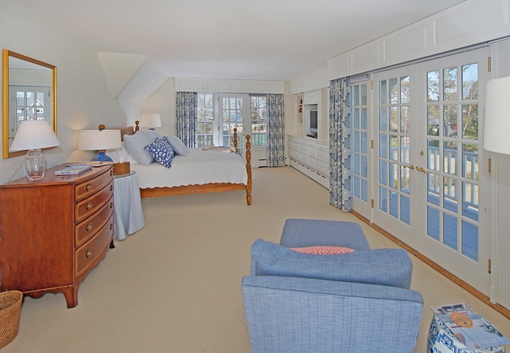 17 Bradlee Road Marblehead, MA 01945 - Photo 12 of 28 a living room with furniture and a wooden floor