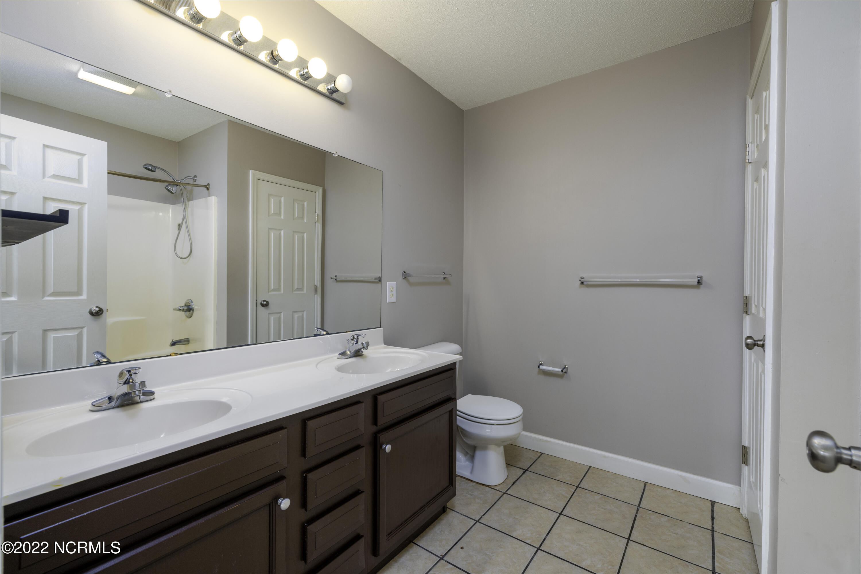 129 Sanders Street Jacksonville, NC 28540 - Photo 10 of 18 129_Sanders_St-16