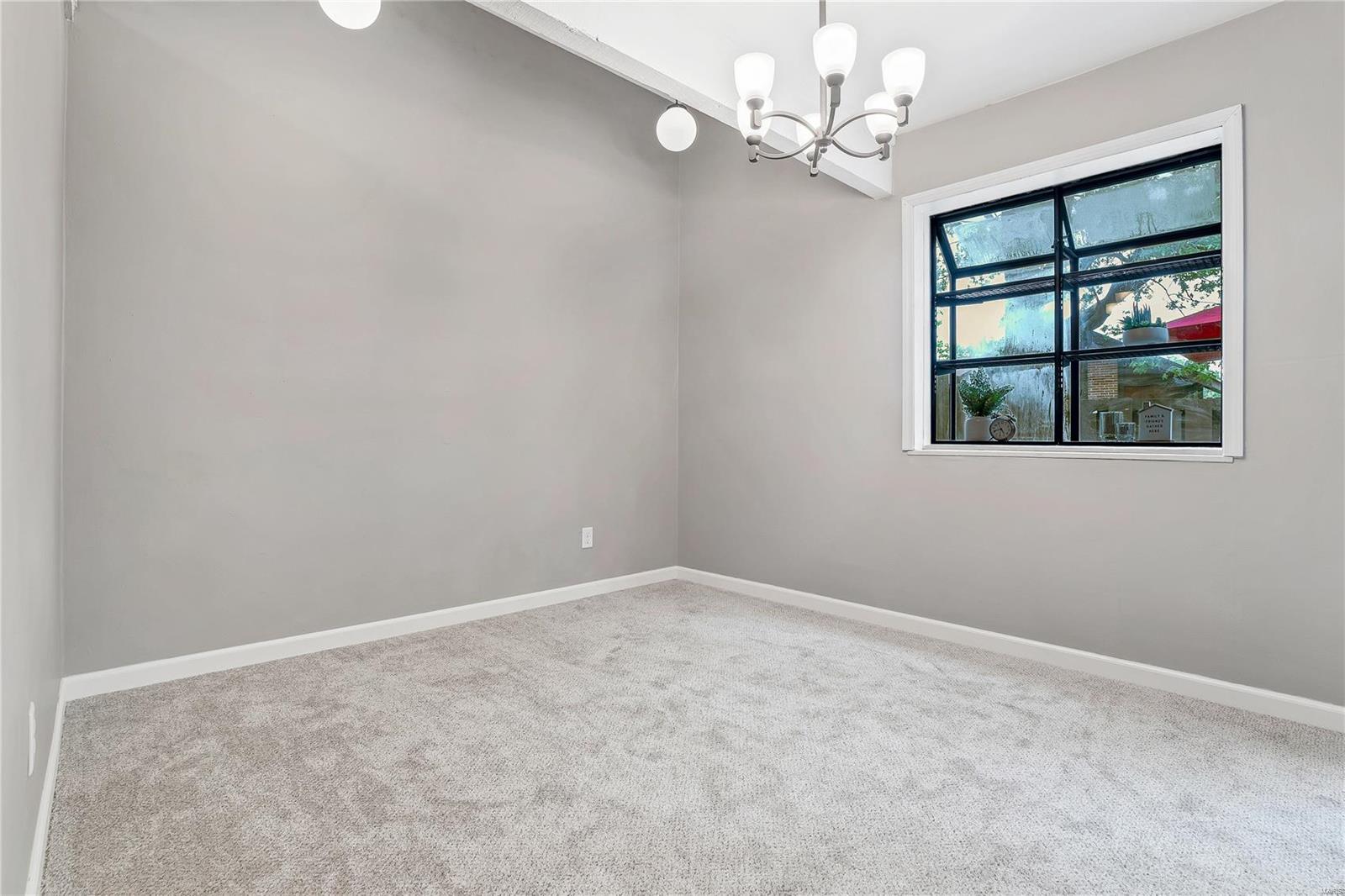 4352 Humber Circle St. Louis, MO 63129 - Photo 14 of 37