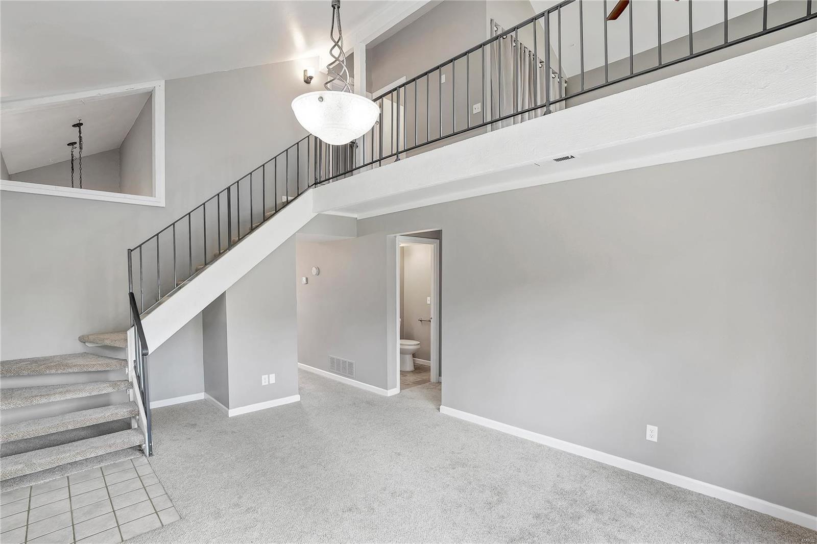 4352 Humber Circle St. Louis, MO 63129 - Photo 4 of 37