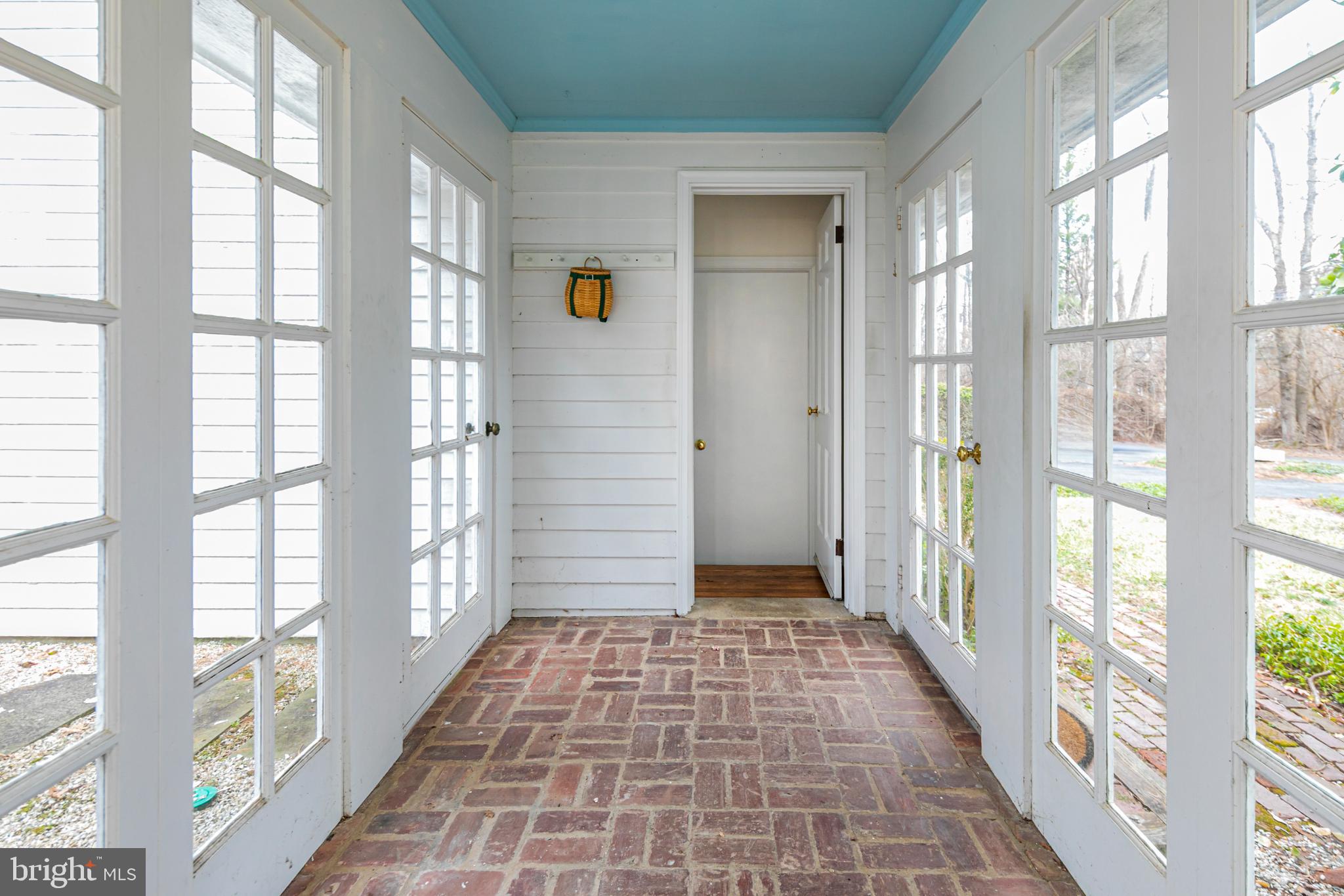 607 Rosedale Road Princeton, NJ 08540 - Photo 4 of 12 a view of a hallway with windows