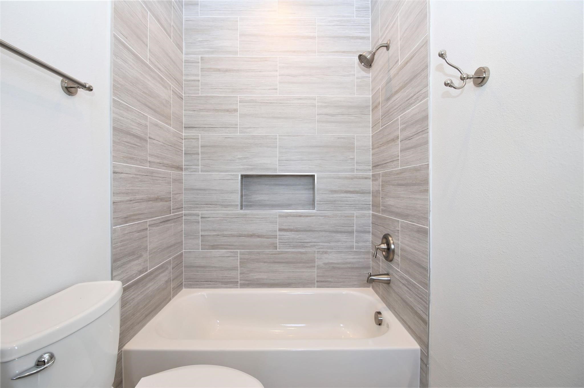 816 West 22nd Street Houston, TX 77008 - Photo 17 of 19