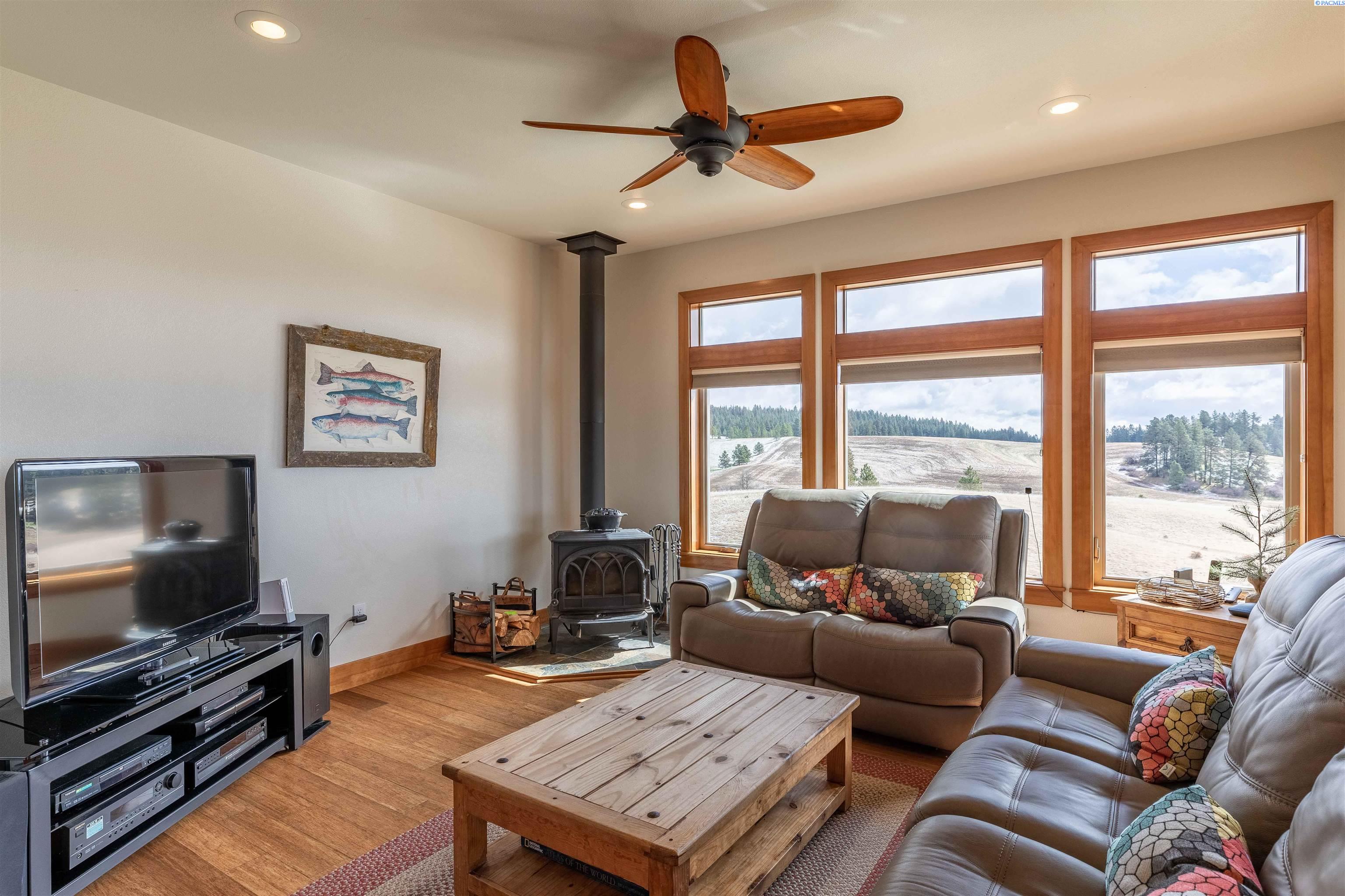 1167 Larson Road Moscow, ID 83843 - Photo 17 of 50 Gallery Image 17