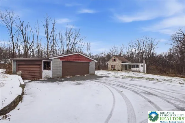 $1,800 | 50 Calvins Lane, Mertztown, PA 19539