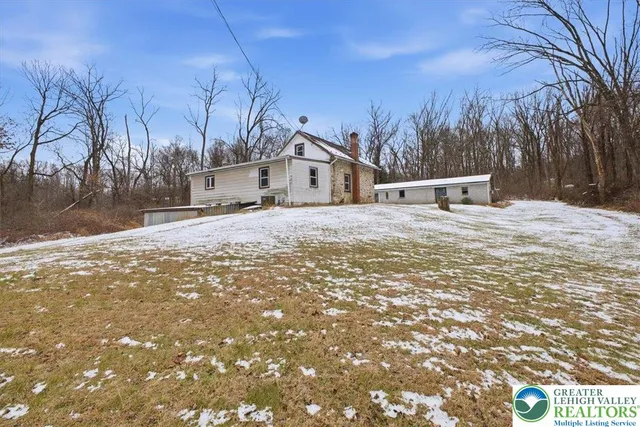 $1,800 | 50 Calvins Lane, Mertztown, PA 19539