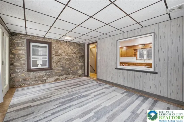 $1,800 | 50 Calvins Lane, Mertztown, PA 19539