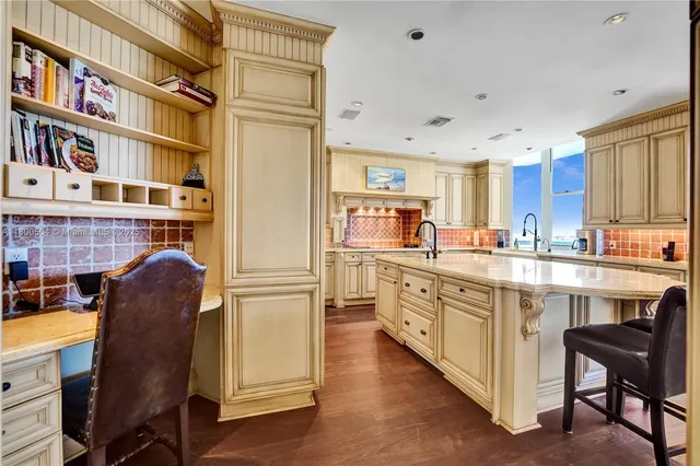 $4,750,000 | 6051 North Ocean Drive, Unit PH5, Hollywood, FL 33019