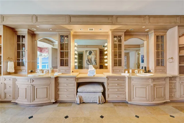 $4,750,000 | 6051 North Ocean Drive, Unit PH5, Hollywood, FL 33019