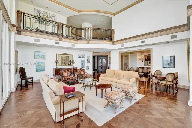 $4,750,000 | 6051 North Ocean Drive, Unit PH5, Hollywood, FL 33019