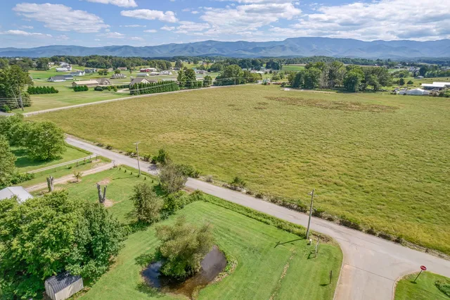 $249,000 | 30 Ebenezer Loop, Chuckey, TN 37641