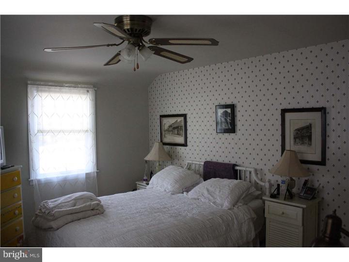 220 Heatherwood Road Havertown, PA 19083 - Photo 14 of 25 Gallery Image 14