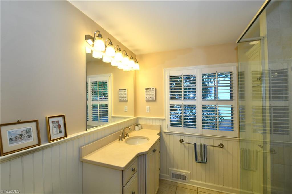 800 Chester Road Winston-Salem, NC 27104 - Photo 12 of 22 Gallery Image 12