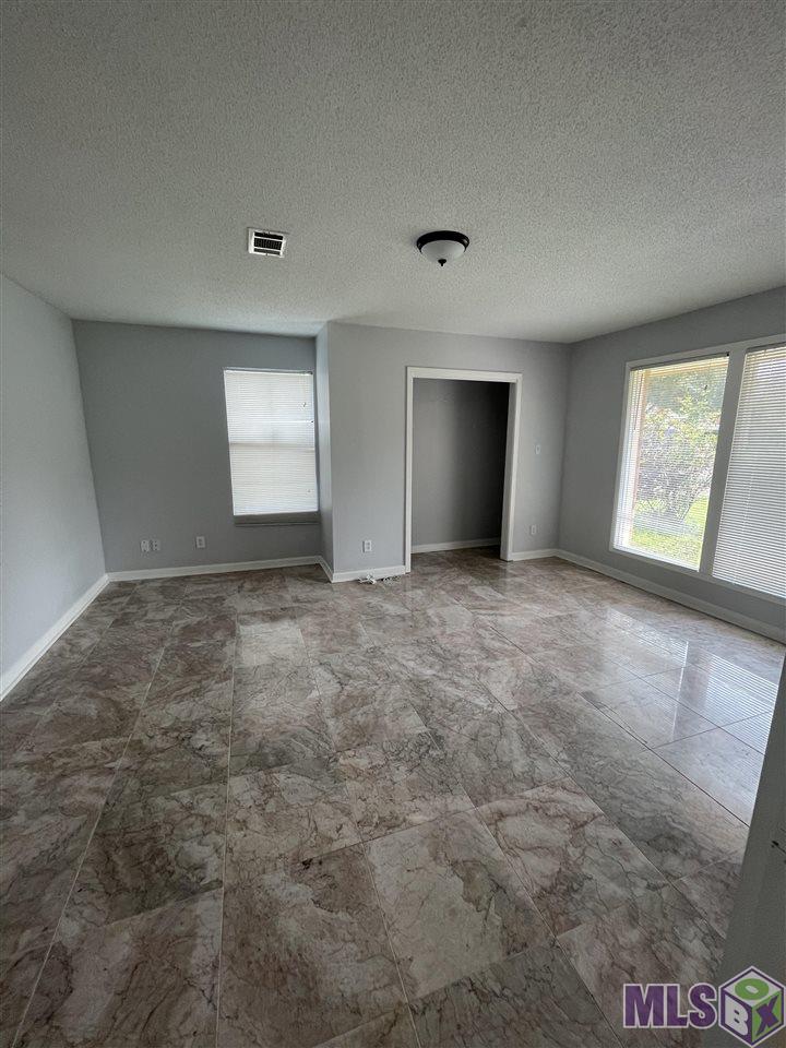 8591 Wakefield Avenue Baton Rouge, LA 70806 - Photo 12 of 24