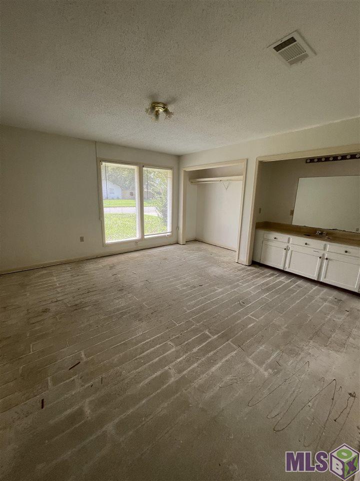 8591 Wakefield Avenue Baton Rouge, LA 70806 - Photo 13 of 24