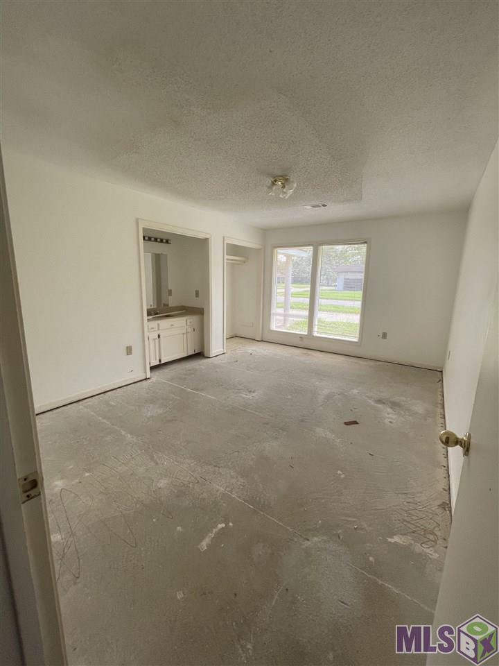 8591 Wakefield Avenue Baton Rouge, LA 70806 - Photo 16 of 24
