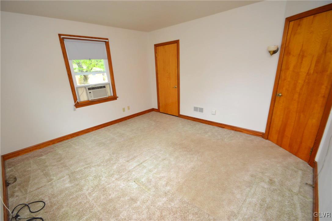 501 Hahn Road Nazareth, PA 18064 - Photo 11 of 24