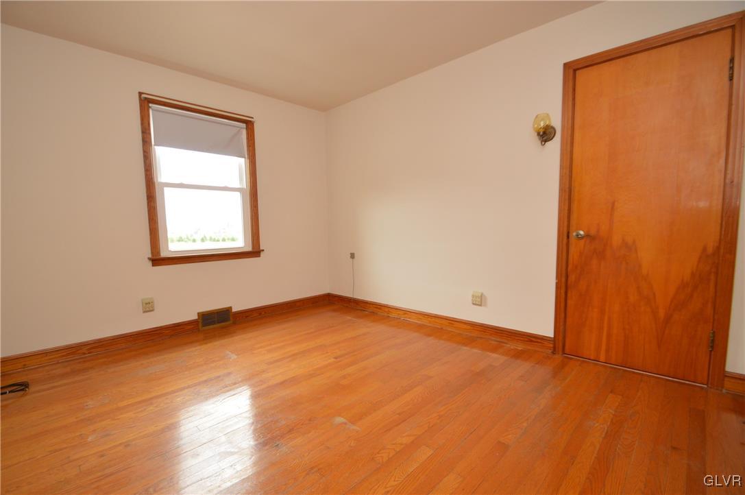 501 Hahn Road Nazareth, PA 18064 - Photo 13 of 24