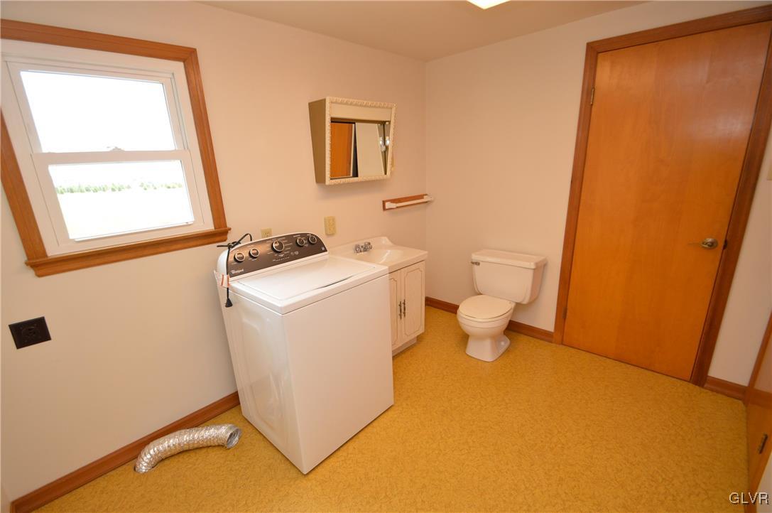 501 Hahn Road Nazareth, PA 18064 - Photo 17 of 24