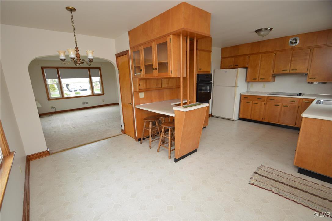 501 Hahn Road Nazareth, PA 18064 - Photo 9 of 24
