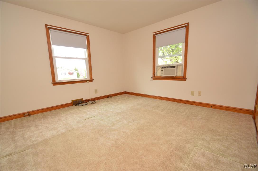 501 Hahn Road Nazareth, PA 18064 - Photo 10 of 24