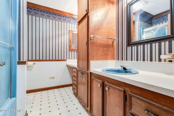 $230,000 | 200 North Trahan Avenue, Kaplan, LA 70548