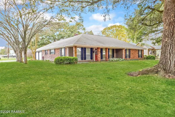 $230,000 | 200 North Trahan Avenue, Kaplan, LA 70548