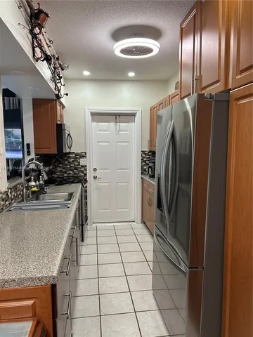 $3,000 | 2200 South Ocean Drive, Unit N116, Hollywood, FL 33019