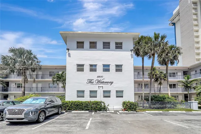 $3,000 | 2200 South Ocean Drive, Unit N116, Hollywood, FL 33019