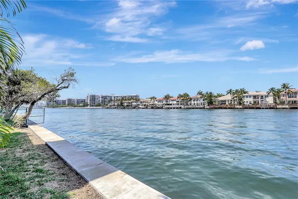$2,300 | 2200 South Ocean Drive, Unit N116, Hollywood, FL 33019