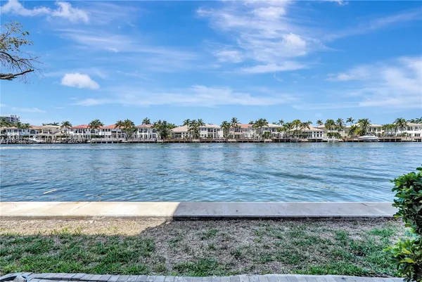 $2,300 | 2200 South Ocean Drive, Unit N116, Hollywood, FL 33019
