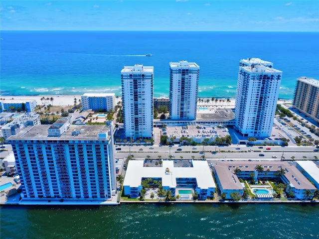 $3,000 | 2200 South Ocean Drive, Unit N116, Hollywood, FL 33019