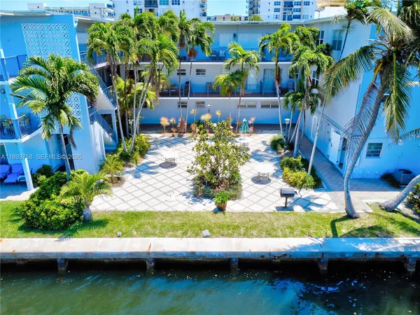 $2,300 | 2200 South Ocean Drive, Unit N116, Hollywood, FL 33019