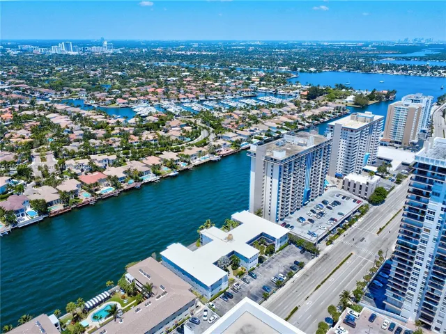 $3,000 | 2200 South Ocean Drive, Unit N116, Hollywood, FL 33019