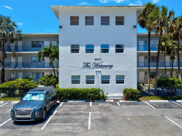 $2,300 | 2200 South Ocean Drive, Unit N116, Hollywood, FL 33019