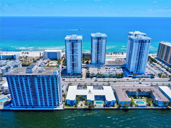 $2,300 | 2200 South Ocean Drive, Unit N116, Hollywood, FL 33019